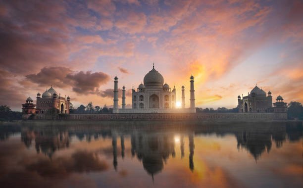 taj mahal sunset