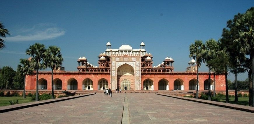 Akbar’s Tomb at Sikandra in Agra on a Golden Triangle Tour