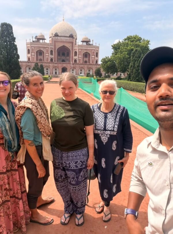 Golden Triangle Tour 4 Days with travelers at Humayun's Tomb in Delhi