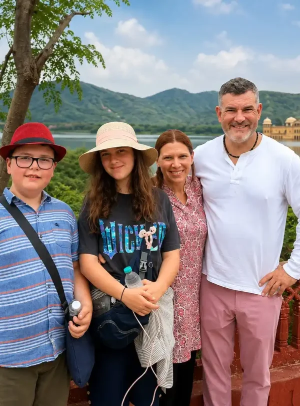Family enjoying Jaipur during a 7 days Golden Triangle Tour