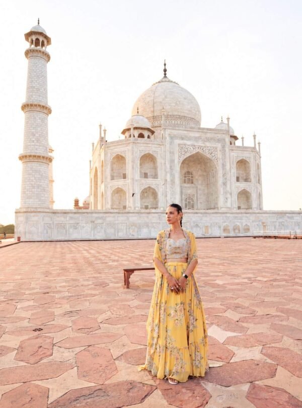 Traveler visiting the Taj Mahal during a Delhi to Taj Mahal tour