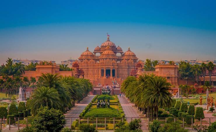 Akshardham Temple Delhi modern Indian temple with magnificent Hindu architecture