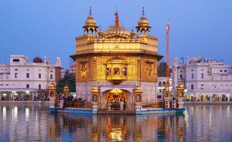 Golden Temple Amritsar iconic Indian religious place and one of India's most visited spiritual landmarks