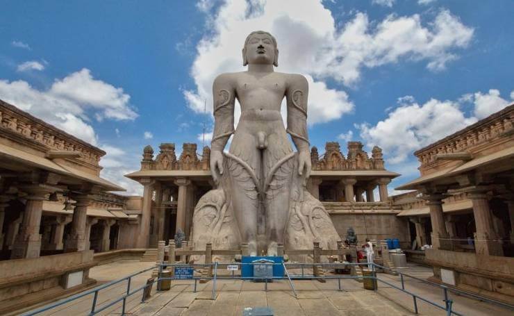 Gomateshwara Temple Shravanabelagola famous Jain pilgrimage and Indian temple landmark