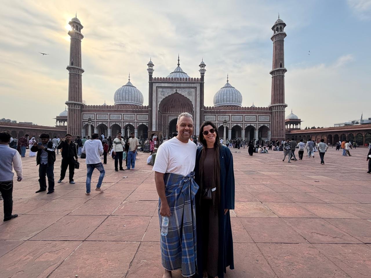 Delhi tour with Jama Masjid during a half day Old and New Delhi sightseeing tour