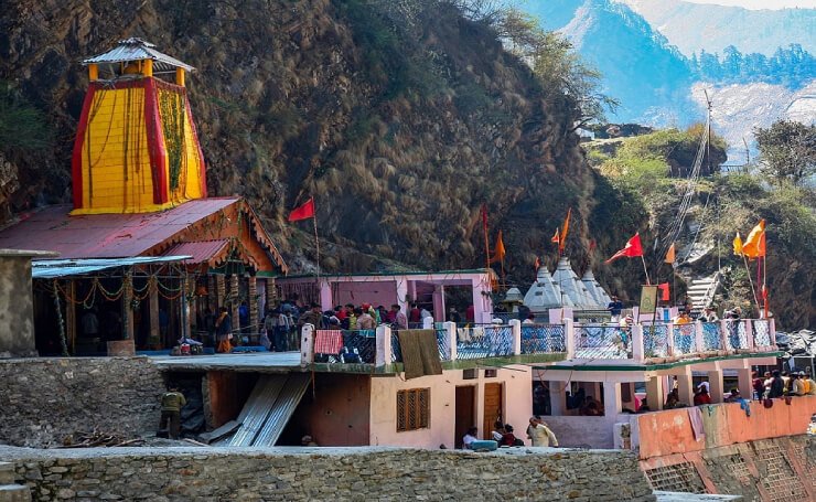 Yamunotri Temple Uttarakhand sacred Char Dham pilgrimage and famous Hindu temple in India